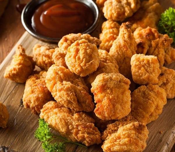 Pipocas de pollo